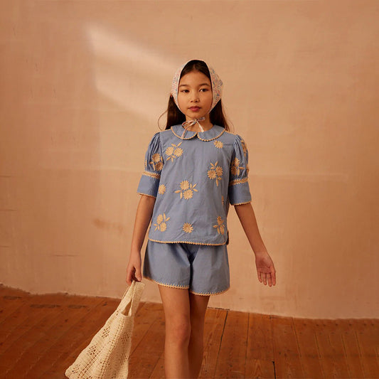 Girls Summer Two-Piece Outfit with Floral Design